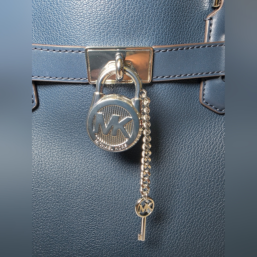 Michael Kors Leather Hamilton Medium Satchel & Crossbody- Navy  NWT Retails $558 - Picture 2 of 11